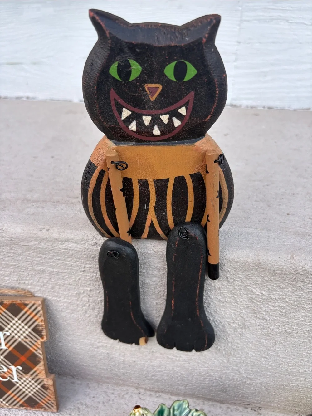 Primitive Halloween set - Wooden Cat Shelf Sitter & Pumpkin Plate etc
